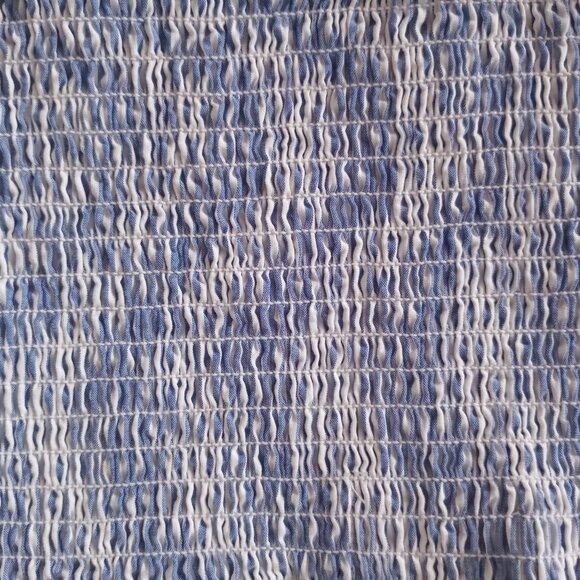 NWT Abercombie Girls' Striped Smocked Ruffle Babydoll Top Blue White Size XL - Picture 7 of 7